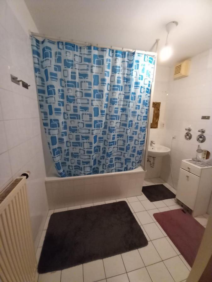 Tolle Private 2-Zimmer Wohnung Im Szene Bezirk Berlin-Friedrichshain Exterior foto